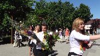 073.jpg